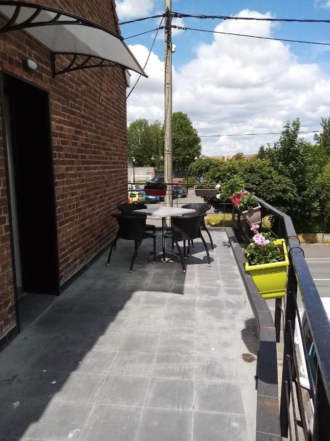 Duplex Agreable Et Spacieux 3 Chb Dont 1 Communicante Vendeville Экстерьер фото