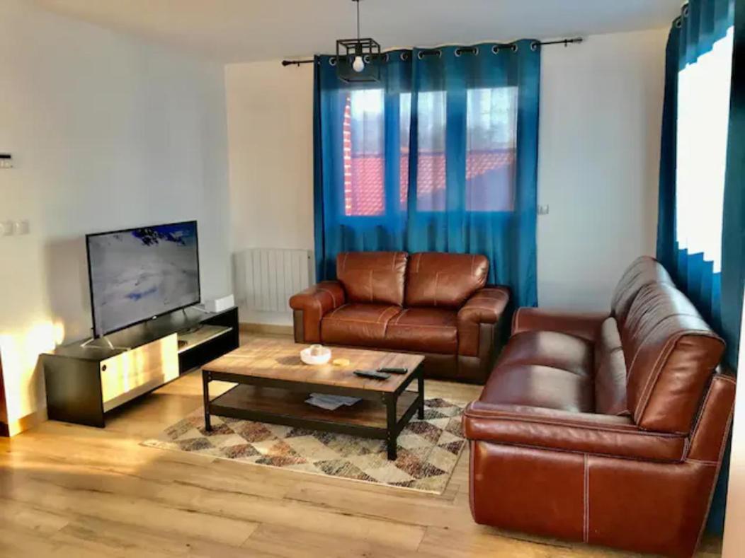 Duplex Agreable Et Spacieux 3 Chb Dont 1 Communicante Vendeville Экстерьер фото